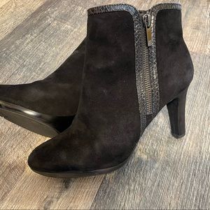 Anne Klein women’s black suede boots booties 7.5